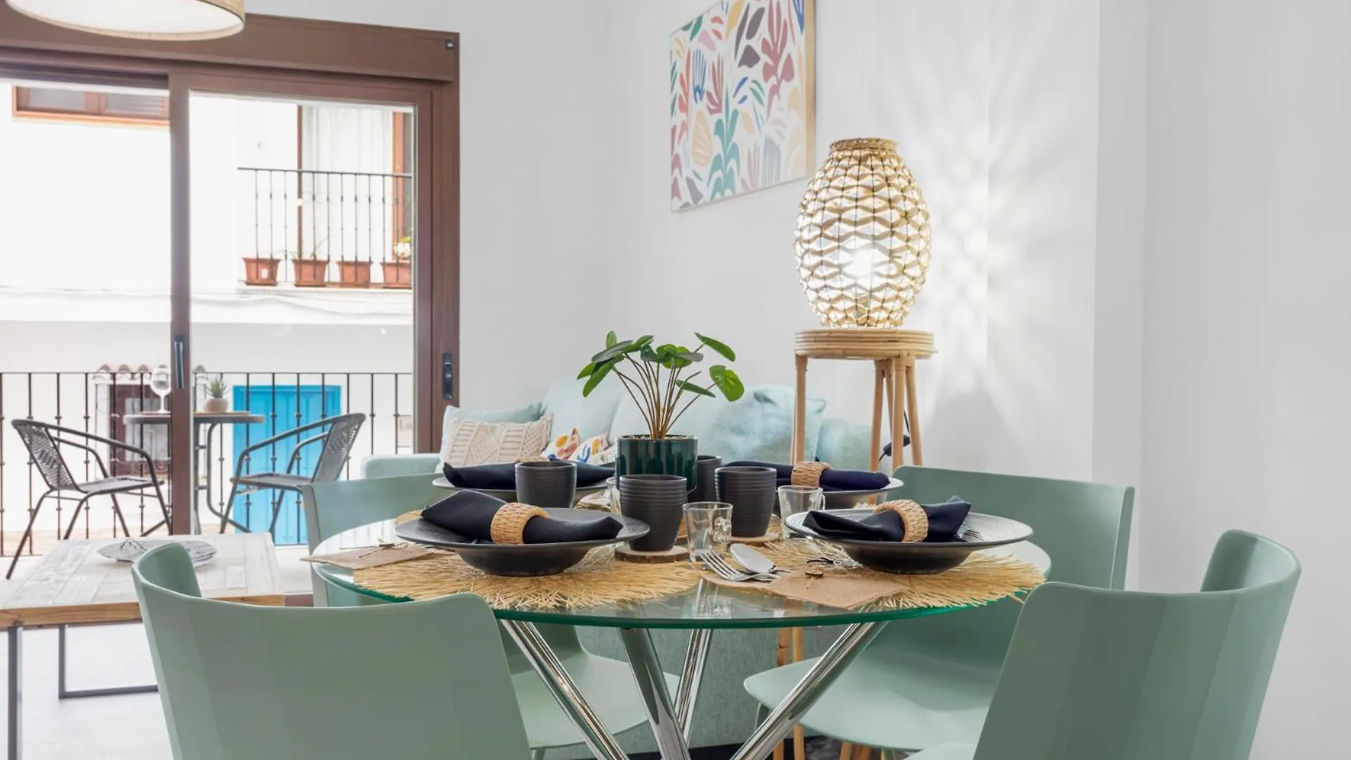 2 Bed Apartment In Benahavis Village